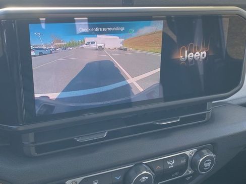 New 2026 Jeep Gladiator Sport image 3