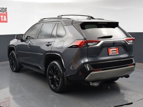 Used 2022 Toyota RAV4 XSE image 3