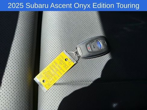 Certified 2025 Subaru Ascent Bronze Edition w/ Onyx Package AWD/4WD image 31