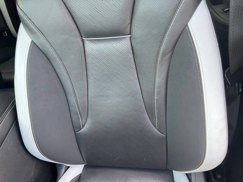 Used 2025 Buick Envision Sport Touring AWD/4WD image 29