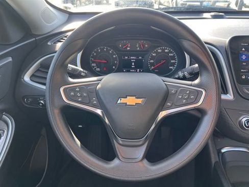 Used 2024 Chevrolet Malibu LT image 12