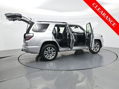 Used 2022 Toyota 4Runner TRD Sport image 40