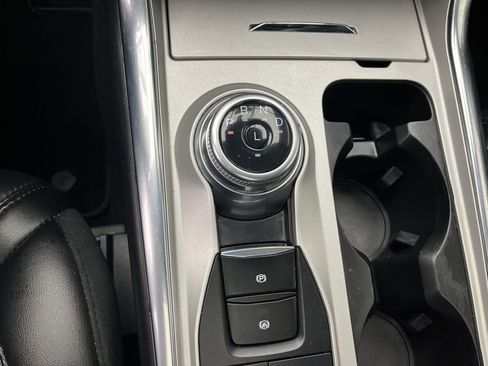 Certified 2023 Ford Explorer Platinum w/ Equipment Group 601A image 28