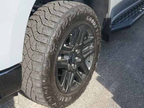 Used 2024 Chevrolet Silverado 1500 LT Trail Boss w/ Convenience Package II AWD/4WD image 5