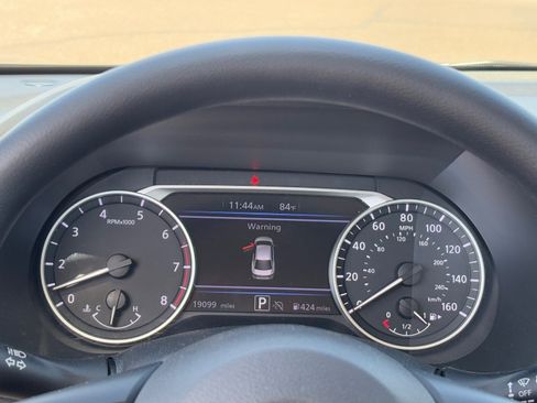 Used 2025 Nissan Sentra SV image 21