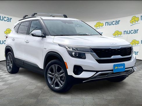 Used 2023 Kia Seltos S w/ Navigation Package image 1