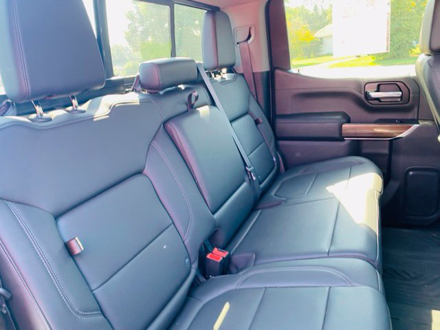 Used 2020 Chevrolet Silverado 1500 RST AWD/4WD image 10