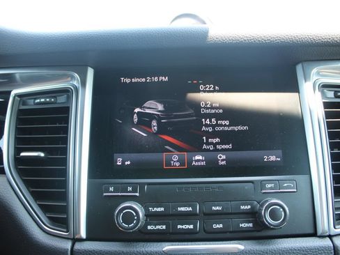 Used 2018 Porsche Macan S AWD/4WD image 57