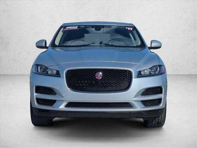 Used 2017 Jaguar F-PACE Premium AWD/4WD image 2