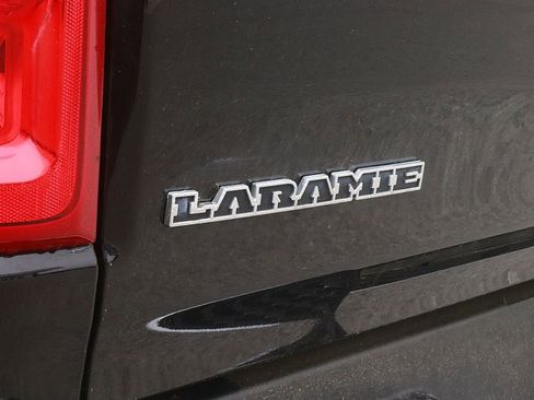 Used 2025 RAM 1500 Laramie AWD/4WD image 8