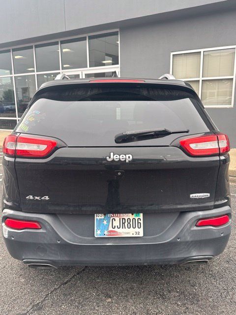 Used 2016 Jeep Cherokee Latitude w/ Comfort/Convenience Group AWD/4WD image 29