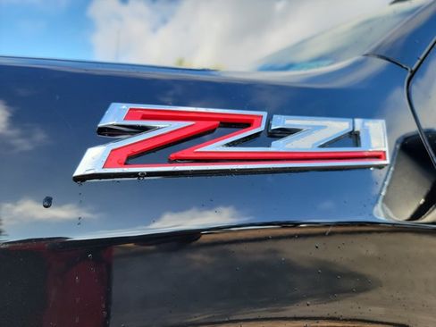 Used 2022 Chevrolet Silverado 1500 LTZ w/ LTZ Premium Texas Edition AWD/4WD image 9