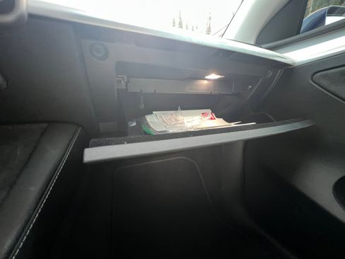 Used 2024 Tesla Model Y Long Range image 22