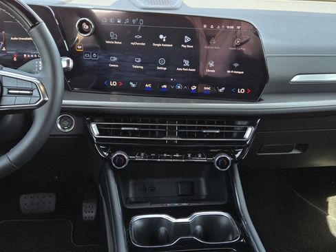 New 2026 Chevrolet Traverse LT w/ Midnight/Sport Edition image 49