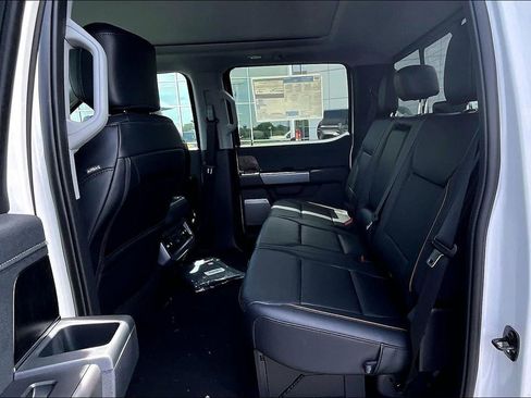 New 2026 Ford F250 Lariat w/ Black Appearance Package AWD/4WD image 10