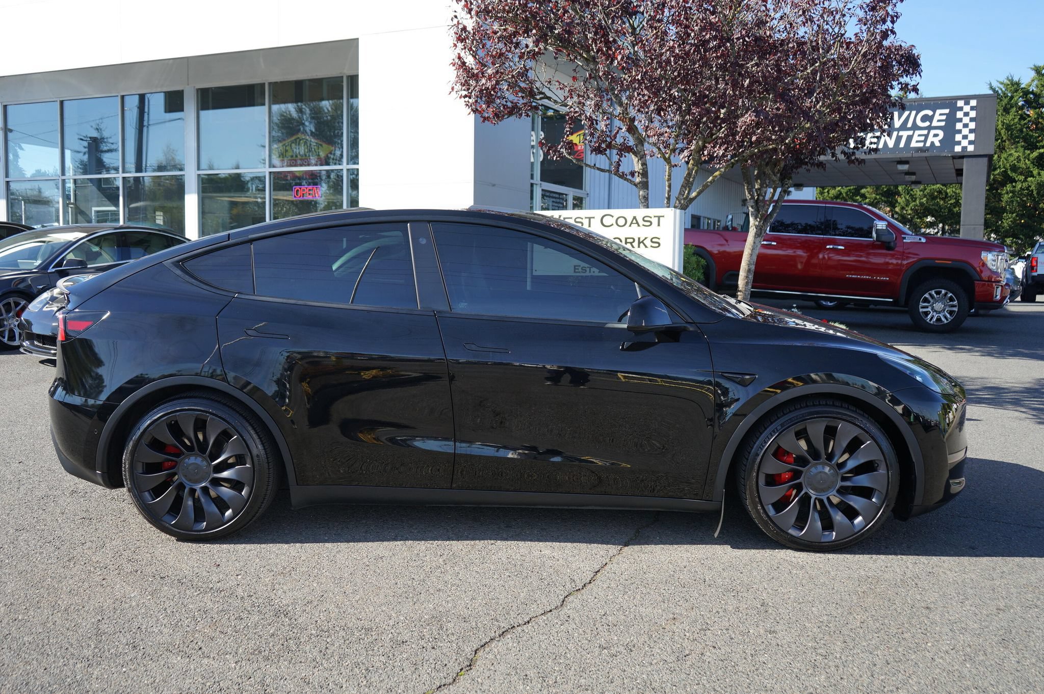 Used 2022 Tesla Model Y Performance AWD/4WD image 6