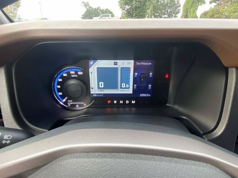 Used 2024 Ford Bronco Outer Banks AWD/4WD image 33
