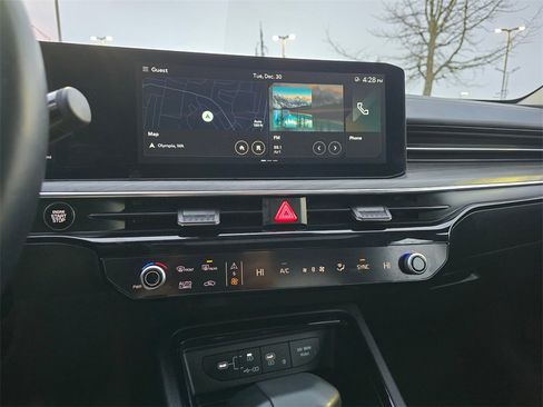 Used 2025 Kia K5 EX image 17