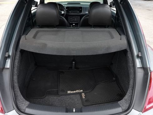 Used 2012 Volkswagen Beetle 2.5 FWD image 27