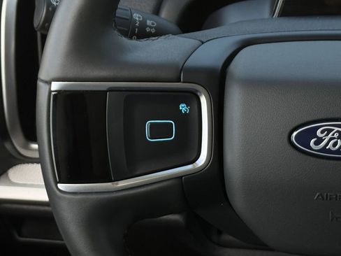 Used 2025 Ford Expedition Max Active RWD image 15