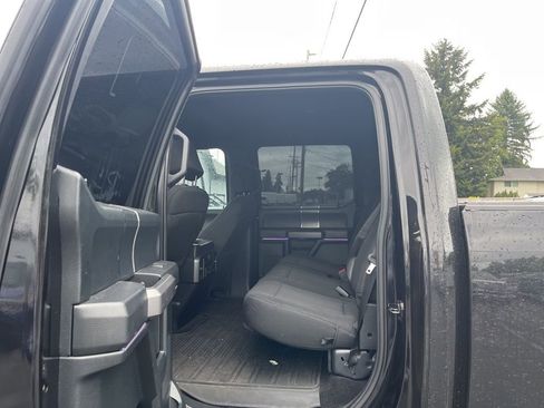 Used 2019 Ford F150 XLT w/ Equipment Group 302A Luxury AWD/4WD image 9