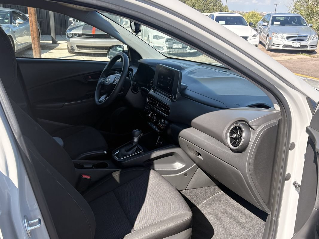 Used 2023 Hyundai Kona SEL w/ Cargo Package AWD/4WD image 18