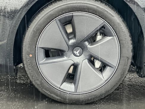 Used 2023 Tesla Model 3 Long Range image 24