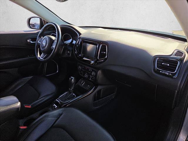 Used 2018 Jeep Compass Latitude w/ Popular Equipment Group FWD image 20