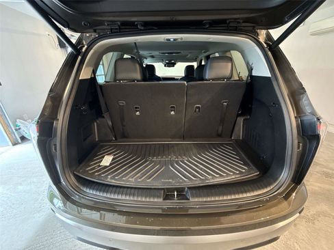 Used 2024 Kia Telluride EX w/ EX Captain's Chair Package AWD/4WD image 20
