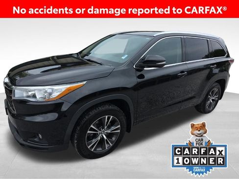 Used 2016 Toyota Highlander XLE AWD/4WD image 1