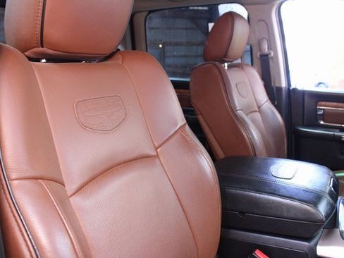 Used 2017 RAM 1500 Laramie Longhorn image 11