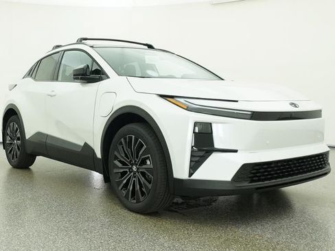 New 2026 Toyota C-HR AWD/4WD image 29