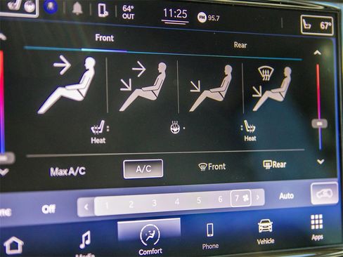 Used 2022 Chrysler Pacifica Touring-L image 32