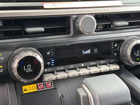 New 2026 Toyota 4Runner Limited AWD/4WD image 14