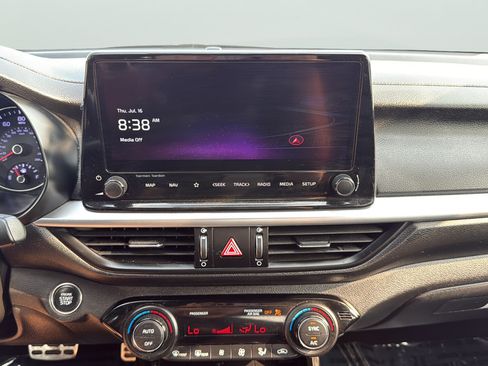 Used 2023 Kia Forte GT-Line w/ GT-Line Premium Package FWD image 18