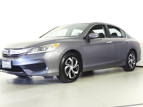 Used 2016 Honda Accord LX image 2