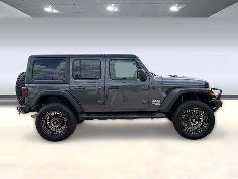 Used 2018 Jeep Wrangler Unlimited Sport S AWD/4WD image 8