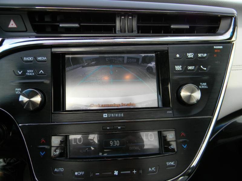 Used 2013 Toyota Avalon Limited FWD image 20