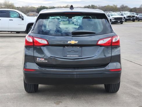 Used 2020 Chevrolet Equinox LS image 6