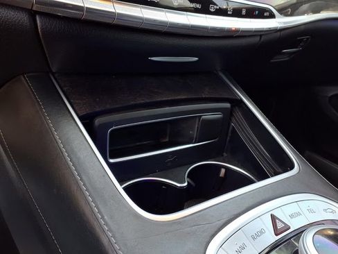 Used 2018 Mercedes-Benz S 560 Sedan image 19