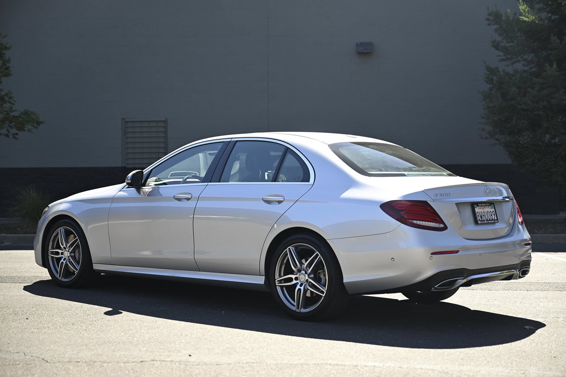 Used 2017 Mercedes-Benz E 300 image 6