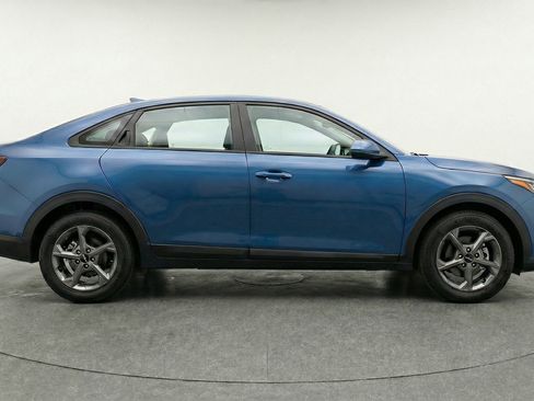 Used 2025 Kia K4 FWD image 11