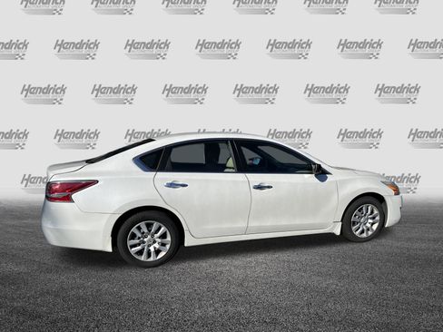 Used 2014 Nissan Altima 2.5 S w/ Display Audio Package image 11