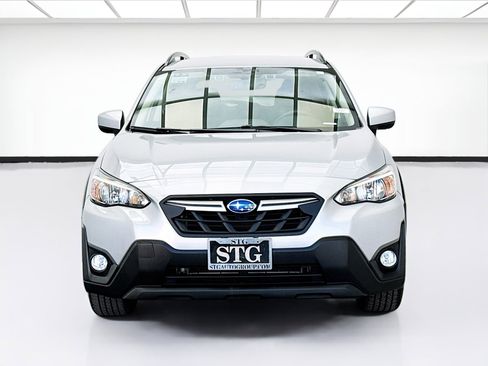 Used 2023 Subaru Crosstrek 2.0i Premium AWD/4WD image 2