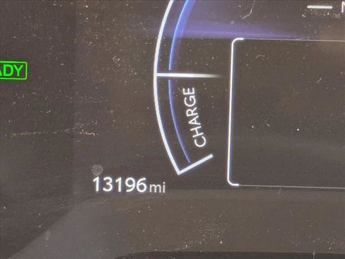 Used 2024 Toyota Corolla Cross AWD Hybrid w/ Convenience Package image 9