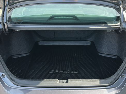 Used 2019 Honda Accord Sport image 7