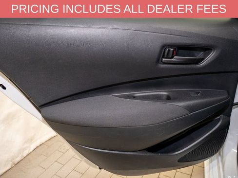 Used 2025 Toyota Corolla LE FWD image 9