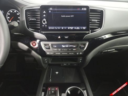 New 2026 Honda Ridgeline Black Edition image 18