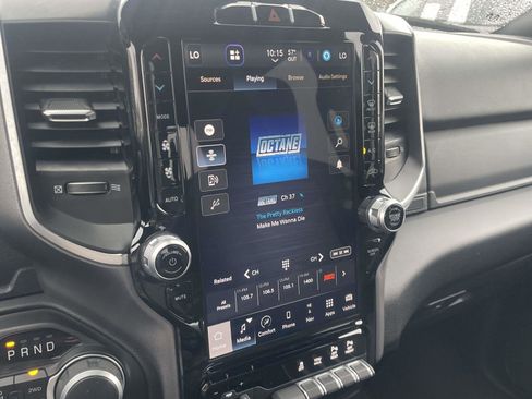 Used 2024 RAM 2500 Big Horn w/ Sport Appearance Package image 15