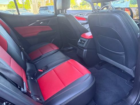 Certified 2024 Chevrolet Equinox EV RS FWD image 30